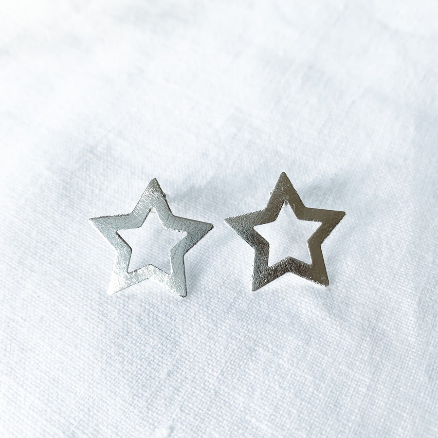 Aros estrella huecas plata