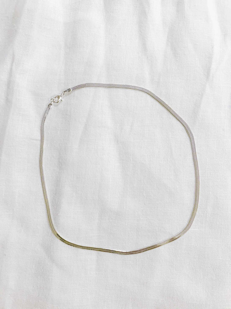 Collar cinta plata